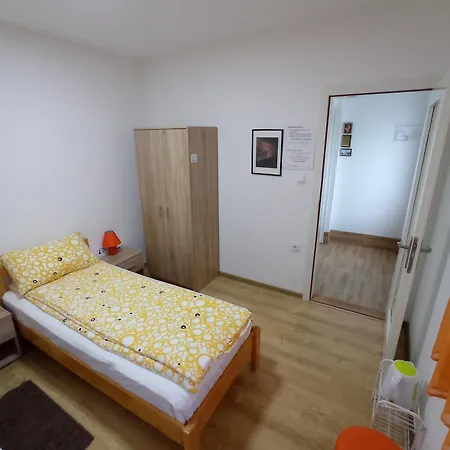Quarto em Acomodações Particulares Sobe Ana Sombor