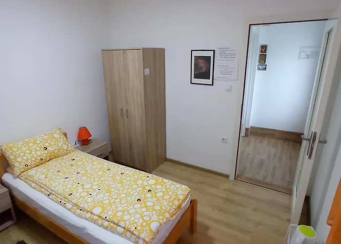 홈스테이 Sobe Ana 솜보르